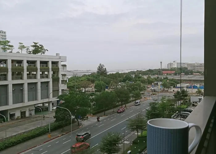 Francheska Near Mall Of Apartamento